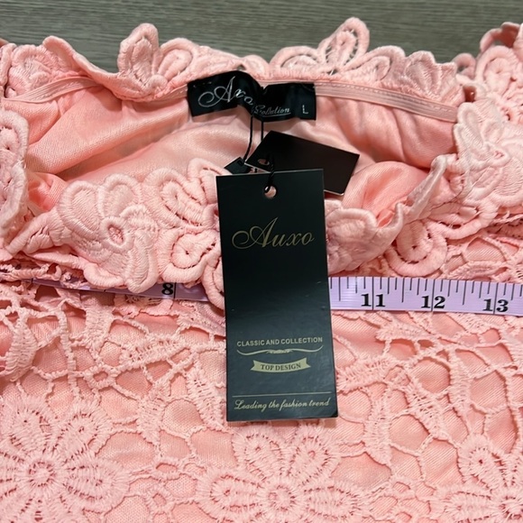 Pink lace dress - Picture 8 of 8